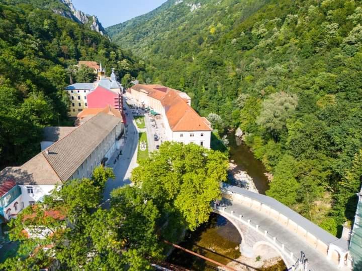 Casa Anne Hotell Băile Herculane Eksteriør bilde